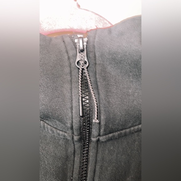 Nike Tech - Picture 4 of 8